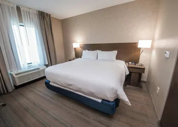 Fairfield Inn & Suites by Marriott Huntsville hotel thumbnail 6