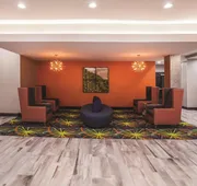 La Quinta Inn & Suites by Wyndham Baton Rouge - Port Allen hotel detail image 4