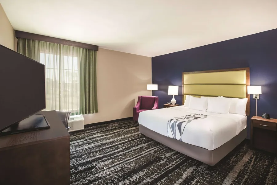 La Quinta Inn & Suites by Wyndham Baton Rouge - Port Allen hotel detail image 6