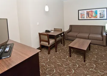 Holiday Inn Express & Suites San Antonio - Frost Bank Ctr hotel thumbnail 7