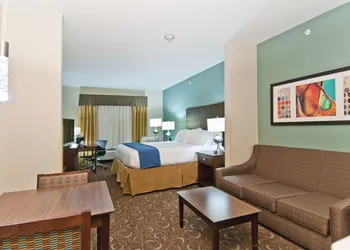 Holiday Inn Express & Suites San Antonio - Frost Bank Ctr hotel thumbnail 8