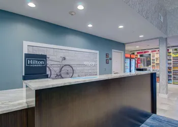 Hampton Inn & Suites Boston/Stoughton hotel thumbnail 3