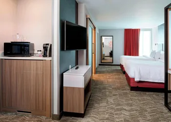 Springhill Suites Grand Rapids West hotel thumbnail 7