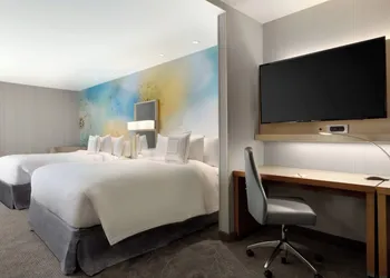Courtyard by Marriott Toronto Mississauga/West hotel thumbnail 8