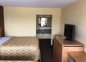 Budget Inn Tarboro hotel thumbnail 3