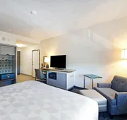 Holiday Inn Hotel & Suites Calgary Airport North by IHG hotel detail image 4