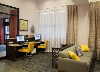 Hampton Inn & Suites Tulsa Downtown hotel thumbnail 8