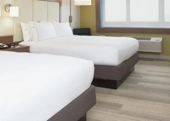 Holiday Inn Express & Suites Moncton by IHG hotel thumbnail 2