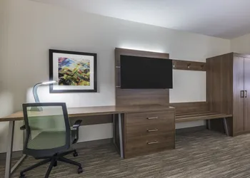 Holiday Inn Express & Suites Moncton by IHG hotel thumbnail 6