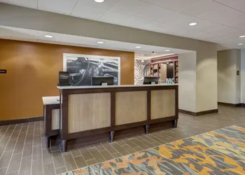 Hampton Inn St. Louis Wentzville hotel thumbnail 3