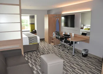 Microtel Inn & Suites by Wyndham Lubbock hotel thumbnail 7