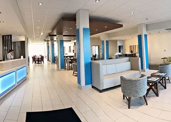 Holiday Inn Express & Suites Rantoul by IHG hotel thumbnail 2