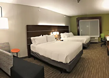 Holiday Inn Express & Suites Rantoul by IHG hotel thumbnail 7