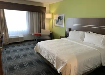 Holiday Inn Express & Suites Dallas NW - Farmers Branch by IHG hotel thumbnail 6