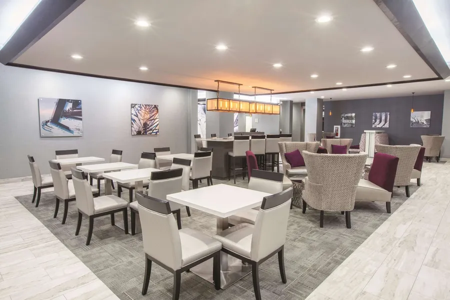 La Quinta Inn & Suites by Wyndham Kingsville hotel detail image 2