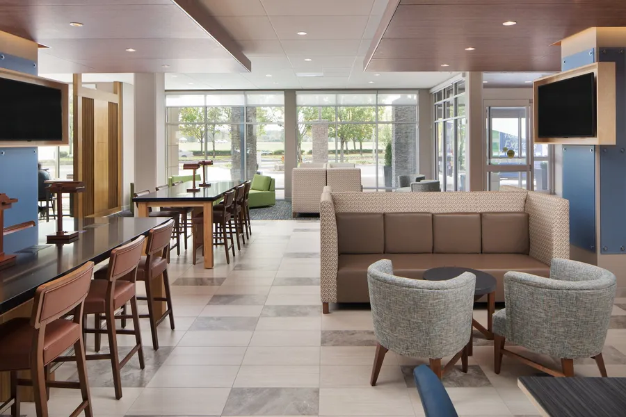 Holiday Inn Express & Suites Portland Airport - Cascade Stn by IHG hotel detail image 2