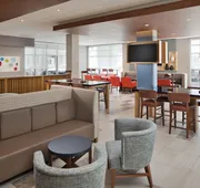 Holiday Inn Express & Suites Portland Airport - Cascade Stn by IHG hotel detail image 3