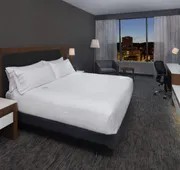 Holiday Inn Hotel & Suites Montreal Centre-ville Ouest by IHG hotel detail image 7
