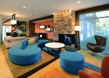 Fairfield Inn & Suites by Marriott Raleigh Capital Blvd./I-540 hotel thumbnail 2