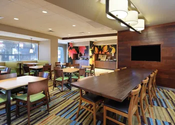 Fairfield Inn & Suites by Marriott Raleigh Capital Blvd./I-540 hotel thumbnail 4