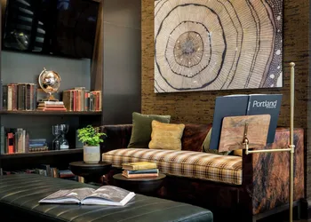 The Porter Portland, Curio Collection by Hilton hotel thumbnail 2