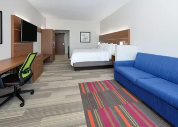 Holiday Inn Express & Suites Dallas NW HWY - Love Field by IHG hotel thumbnail 3