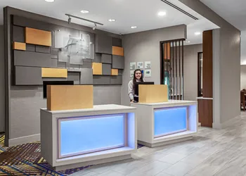 Holiday Inn Express & Suites Lubbock Central - Univ Area by IHG hotel thumbnail 2