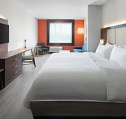 Holiday Inn Express & Suites Lubbock Central - Univ Area by IHG hotel detail image 4