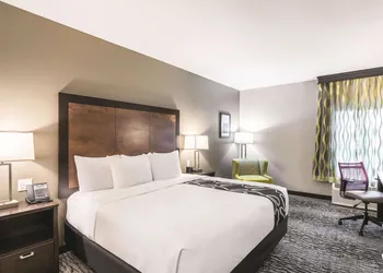 La Quinta Inn & Suites by Wyndham Walla Walla hotel thumbnail 8