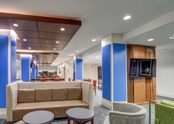 Holiday Inn Express Fort Walton Beach Central by IHG hotel thumbnail 2