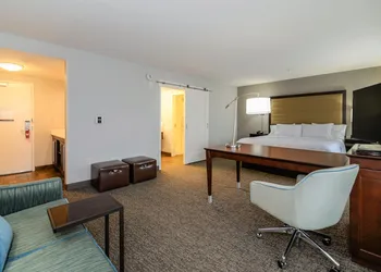 Hampton Inn Brighton hotel thumbnail 7