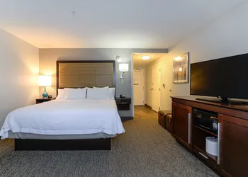 Hampton Inn Brighton hotel thumbnail 8