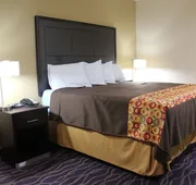 Express Inn & Suites - Bush Airport hotel detail image 4