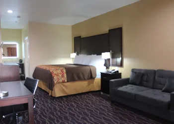 Express Inn & Suites - Bush Airport hotel thumbnail 8