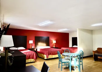 Rodeway Inn Pauls Valley hotel thumbnail 3