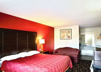 Rodeway Inn Pauls Valley hotel thumbnail 4