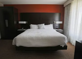 Residence Inn by Marriott Columbus OSU hotel thumbnail 8