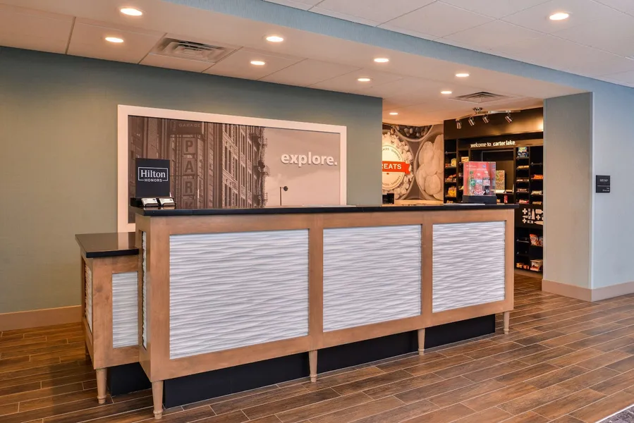 Hampton Inn Omaha Airport hotel detail image 2