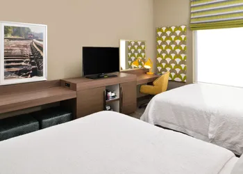 Hampton Inn Omaha Airport hotel thumbnail 5