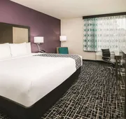 La Quinta Inn & Suites by Wyndham Dallas - Richardson hotel detail image 7