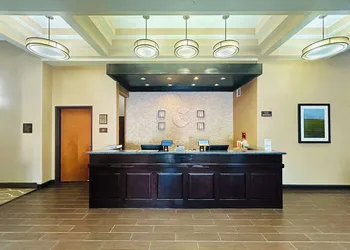 Comfort Inn & Suites Independence hotel thumbnail 3