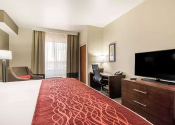 Comfort Inn & Suites Independence hotel thumbnail 7