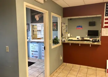 Economy Inn North Randall hotel thumbnail 2