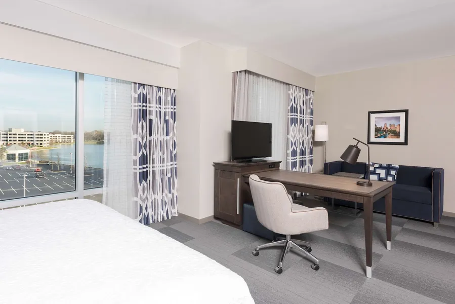 Hampton Inn & Suites Indianapolis-Keystone hotel detail image 6