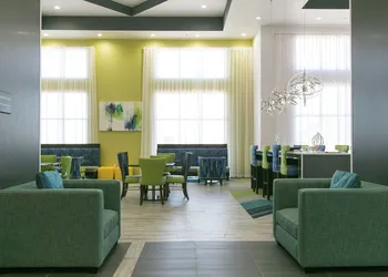 Hampton Inn & Suites Stroud hotel thumbnail 5
