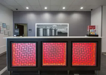 Hampton Inn & Suites Stroud hotel thumbnail 8