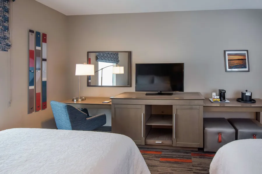 Hampton Inn & Suites at Wisconsin Dells Lake Delton hotel detail image 6