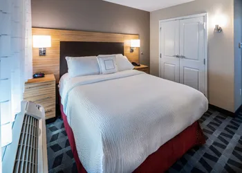 TownePlace Suites by Marriott Milwaukee Oak Creek hotel thumbnail 7