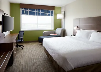 Holiday Inn Express & Suites-Cincinnati North - Liberty Way by IHG hotel thumbnail 3