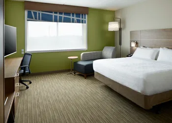 Holiday Inn Express & Suites-Cincinnati North - Liberty Way by IHG hotel thumbnail 4